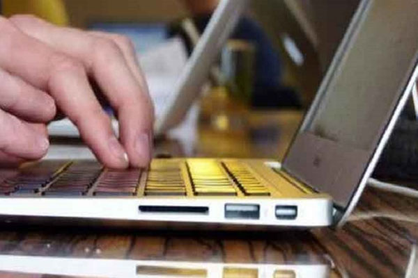 تتبع مخالطي المرضى: لجنة مراقبة حماية المعطيات الشخصية مستعدة للتعاون مع الحكومة