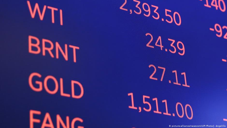 فوق الصفر.. أسواق النفط تتنفس الصعداء بعد انهيار تاريخي