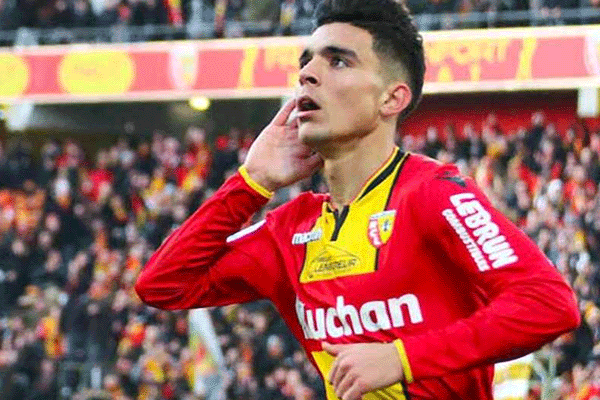 ستة فرق أوربية تتربص بالمغربي أشرف بنشرقي