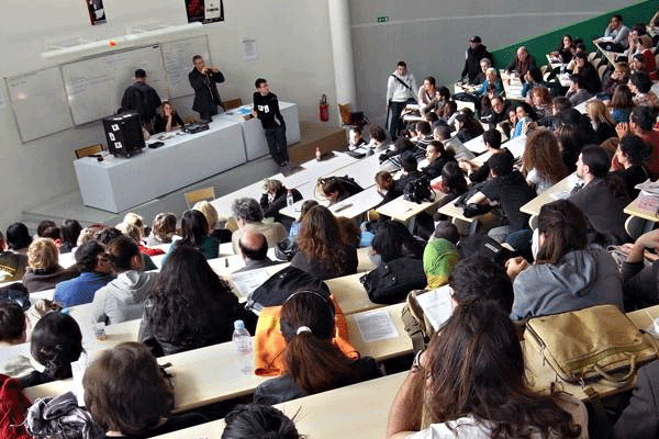 اعتماد الانتقاء عبر منصة “توجيه” عوض الانتقاء الأولي لولوج السنة الأولى لبعض المدارس الوطنية