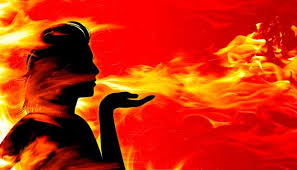 بسبب الغيرة..زوج يضرم النار بجسد زوجته ويقوم بوضع حد لحياته بطريقة مروعة نواحي سلا