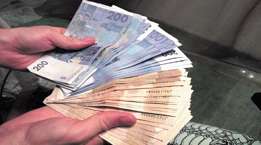 تمديد منح تعويض شهري جزافي من 2000 درهم لفائدة المنخرطين في الصندوق الوطني للضمان والعاملين في العديد من القطاعات