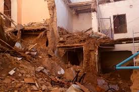 مصرع شخص في حادث إنهيار سقف أحد المنازل، بالمدينة القديمة بالعرائش