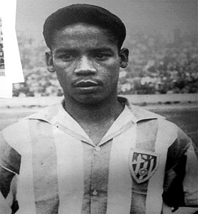 وفاة اللاعب الدولي المغربي السابق العربي شيشا عن عمر يناهز 86 سنة، ،اليوم الأحد بمدينة القنيطرة