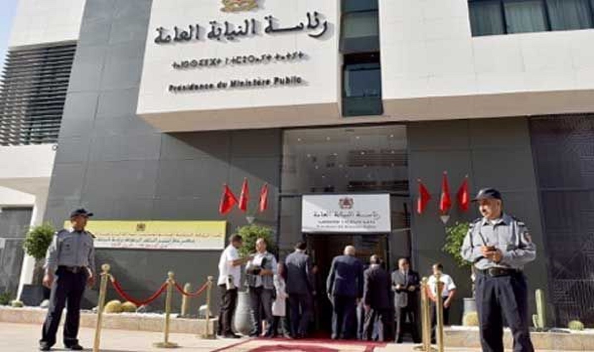 رئيس النيابة العامة: منع التقاط أو تسجيل أو بث أو توزيع أقوال أو معلومات صادرة بشكل خاص أو سري دون موافقة أصحابها