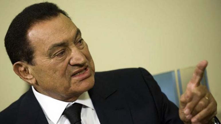 شهادة حسني مبارك أمام المحكمة جرت عليه موجة من السخرية بمواقع التواصل الاجتماعي