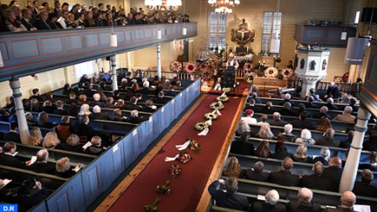 النرويج: مراسيم تشييع جنازة مارين أولاند، إحدى ضحيتي جريمة القتل في إمليل